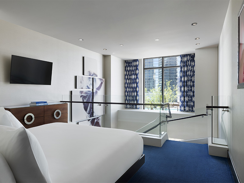 Cosmopolitan Lanai Bedroom