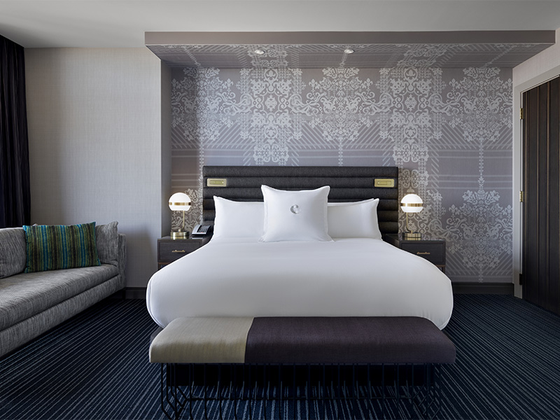 Cosmopolitan Terrace Suite Fountain View Bed