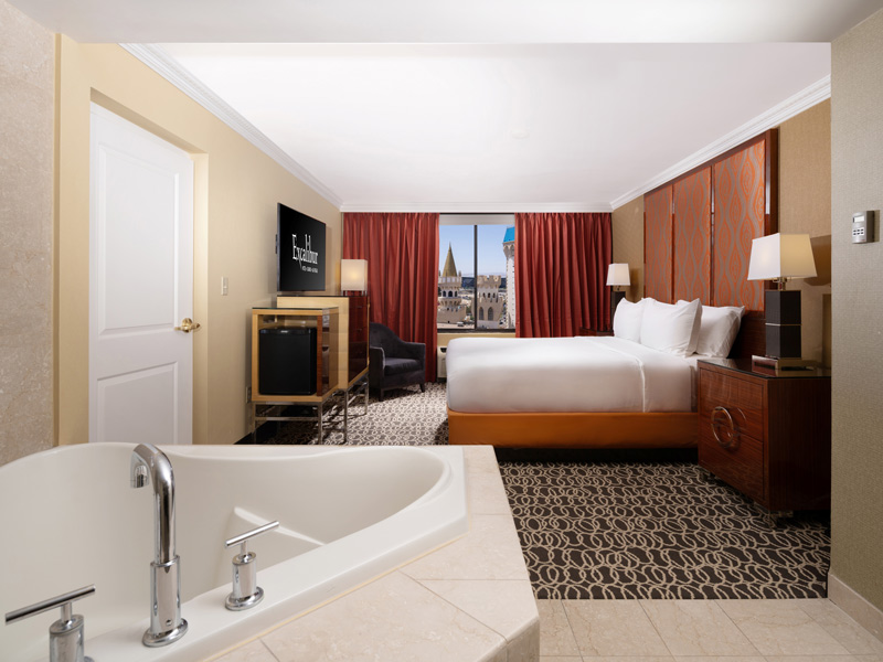 Excalibur Resort Luxury Suite - Bedroom
