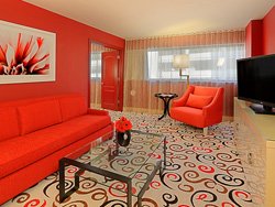 One-bedroom suite